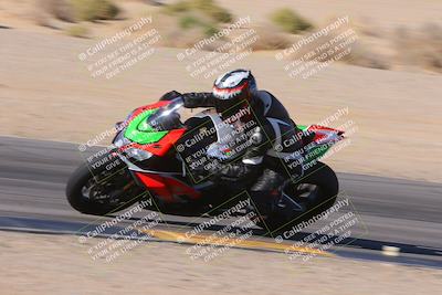 media/Dec-10-2023-SoCal Trackdays (Sun) [[0ce70f5433]]/Turn 9 Inside Set 2 (1115am)/